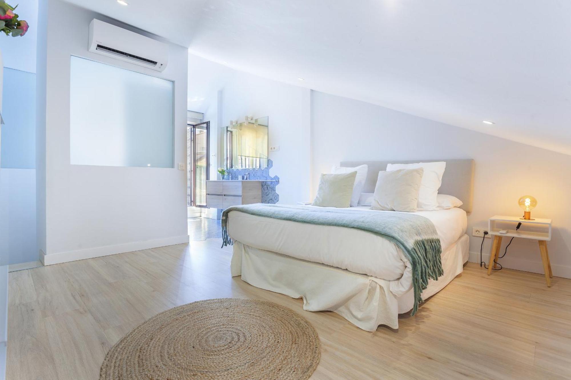 Apartamento Malasana Terrace En Madrid Bagian luar foto